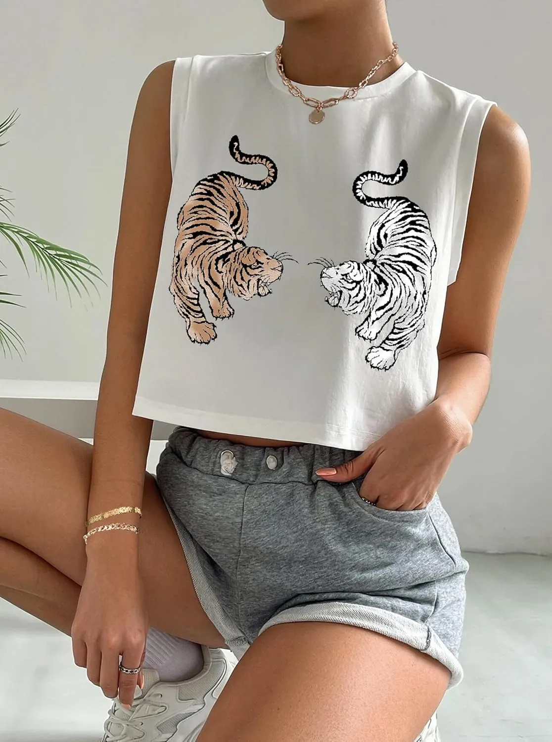 Hilinker Womens Crew Neck Loose Crop Tank Tops Workout Casual Sleeveless T-Shirt